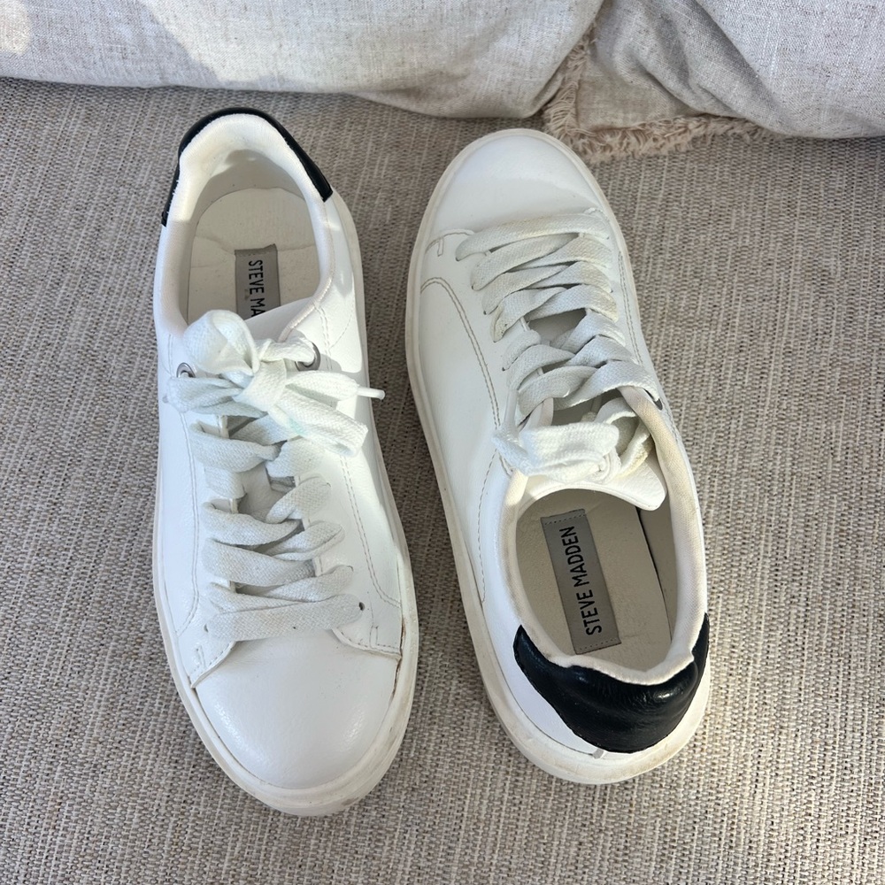 Steve Madden White Sneakers with Black Accents